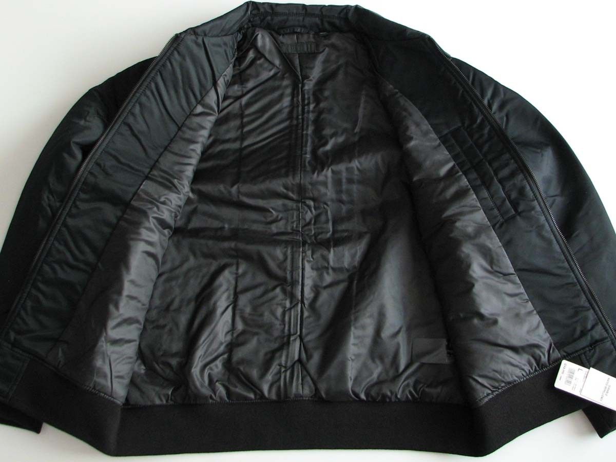 未使用 ユニクロ フライトジャケット Lサイズ Black ナイロン 中 未使用 ユニクロ フライトジャケット Lサイズ Black ナイロン 中