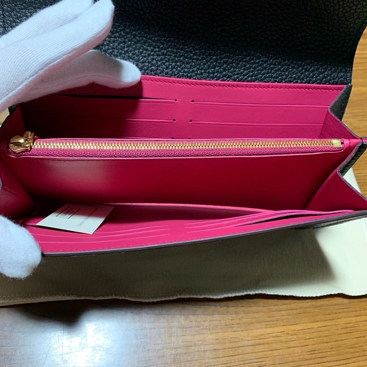 未使用 LOUIS VUITTON ルイヴィトン ポルトフォイユ カプシーヌ 未使用 LOUIS VUITTON ルイヴィトン ポルトフォイユ カプシーヌ