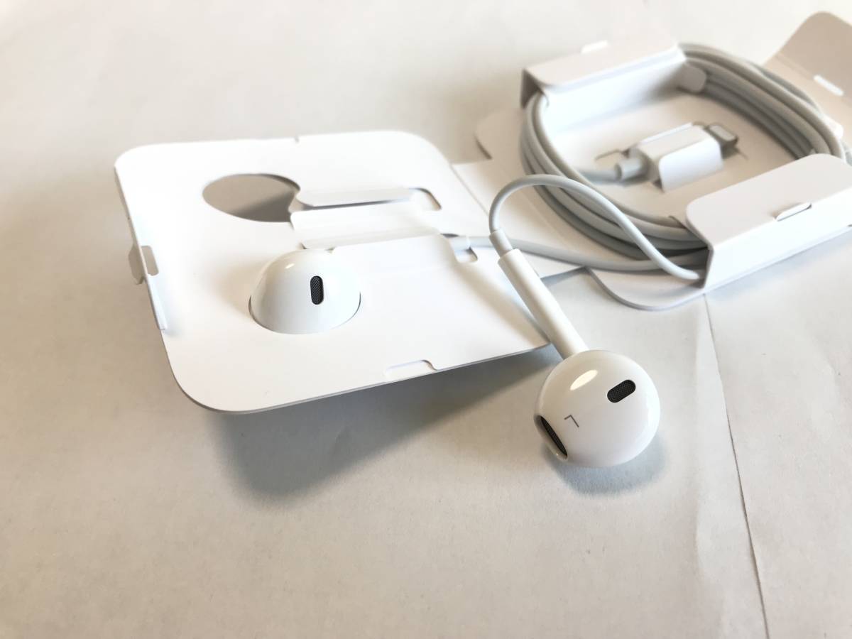 【免費送貨】iPhone Xs包括◆未使用的耳機◆帶Lightning連接器的EarPods 原文:【送料無料】 iPhone Xs付属 ◆ 未使用イヤフォン ◆ EarPods with Lightning Connector