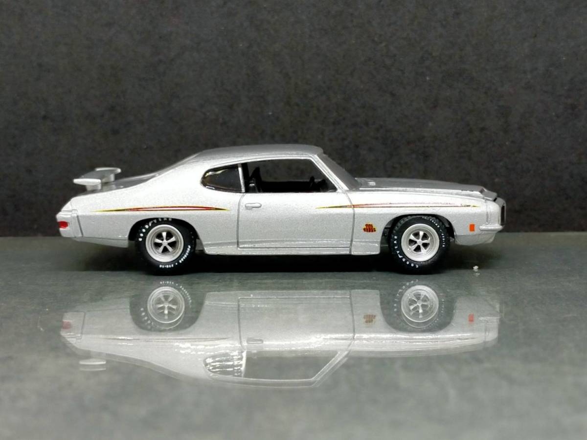 1/64 GREENLIGHT 1971 Pontiac GTO Judge / グリーンライト ポンティアック 【ルース品】_画像4