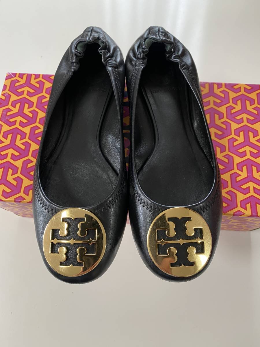 【美品】トリーバーチ　レザー　フラットシューズ　バレエシューズ　ブラック　サイズ6M 約23センチ　箱付き　TORY BURCH_画像2