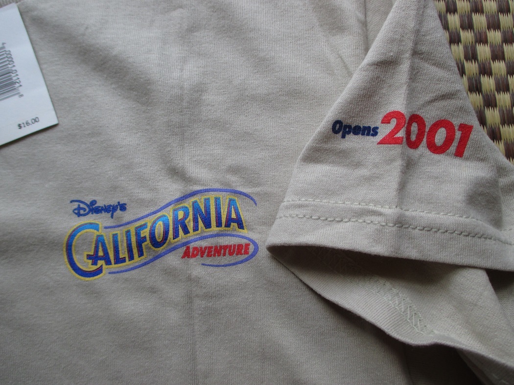 新品 値札付き★DL Tシャツ／2001年 カリフォルニアアドベンチャー グランドオープン S カーキ／ディズニー アメリカ ヴィンテージ_画像5