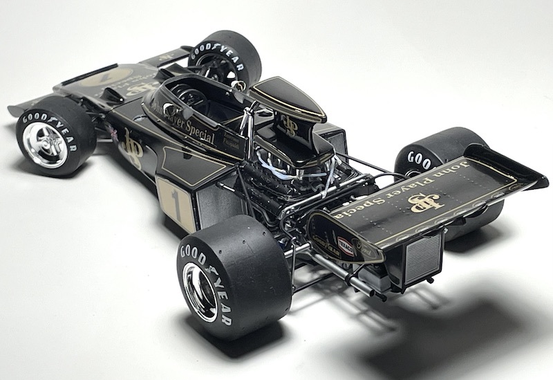 エブロ1/20チームロータス　タイプ72E　プラモデル完成品_画像6