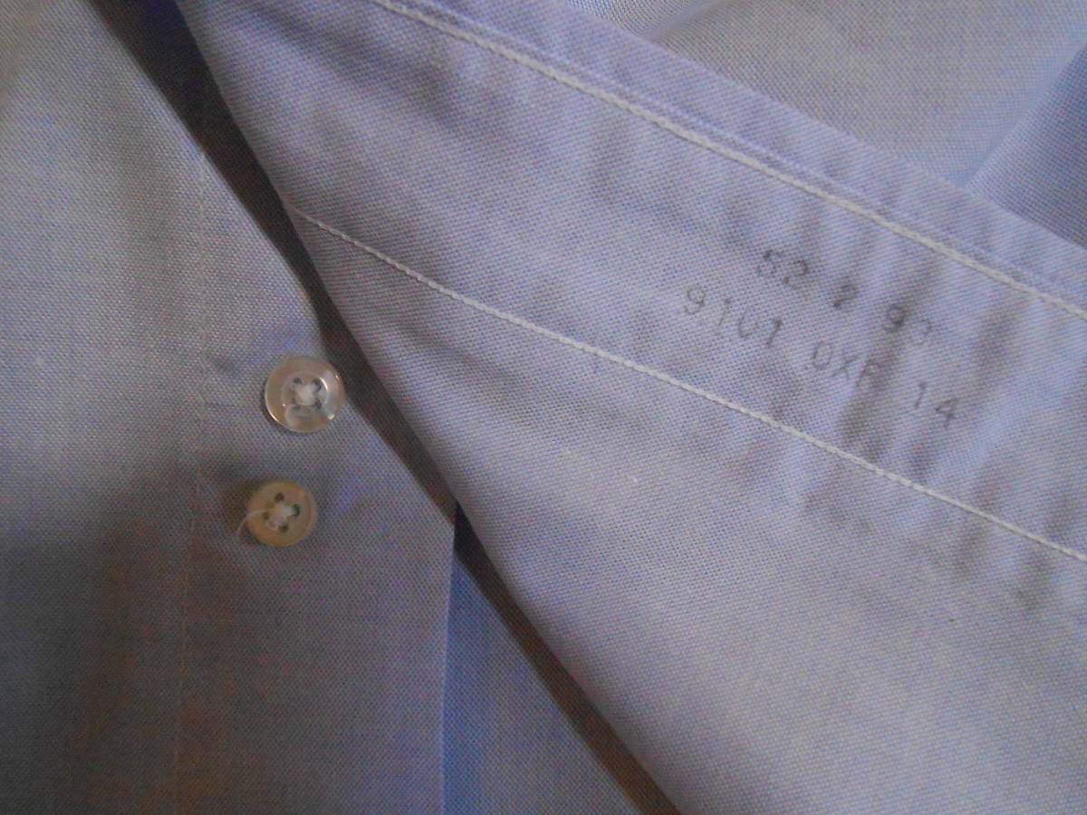 美品　米国 Brooks Brothers　ビンテージ　貴重な米国製　オックスフォード生地の淡いブルーの万能の定番のBDシャツ　US16_画像6