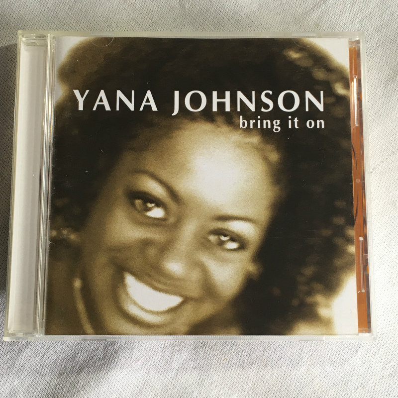 YANA JOHNSON「BRING IT ON」＊UKソウル・シーンの代表格であるD-InfluenceがShola Amaに続きデビューさせたUK女性R&Bシンガー_画像1