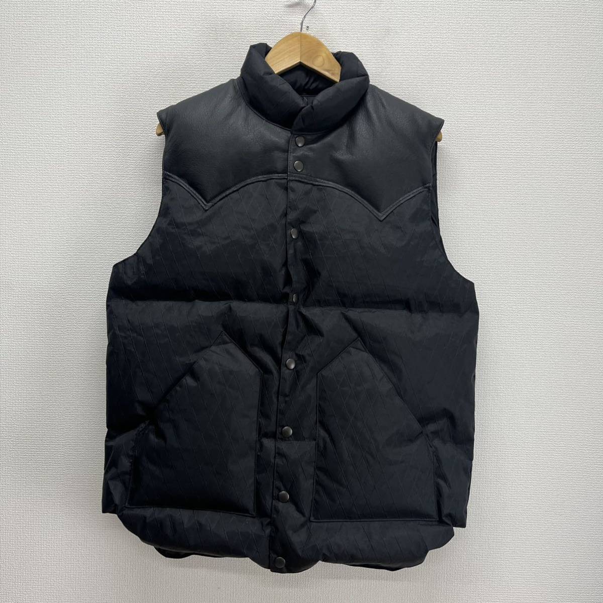 未使用 Rocky Mountain Featherbed × BEAMS ロッキーマウンテン ビームス DOWN VEST X-PAC ヨークレザー ダウンベスト 42 10111904_画像1