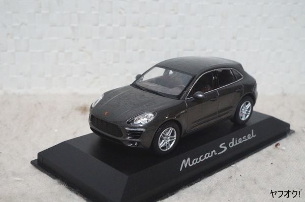 男の子向けプレゼント集結 ポルシェ マカンS ディーゼル 1/43 ミニカー ミニチャンプス 乗用車