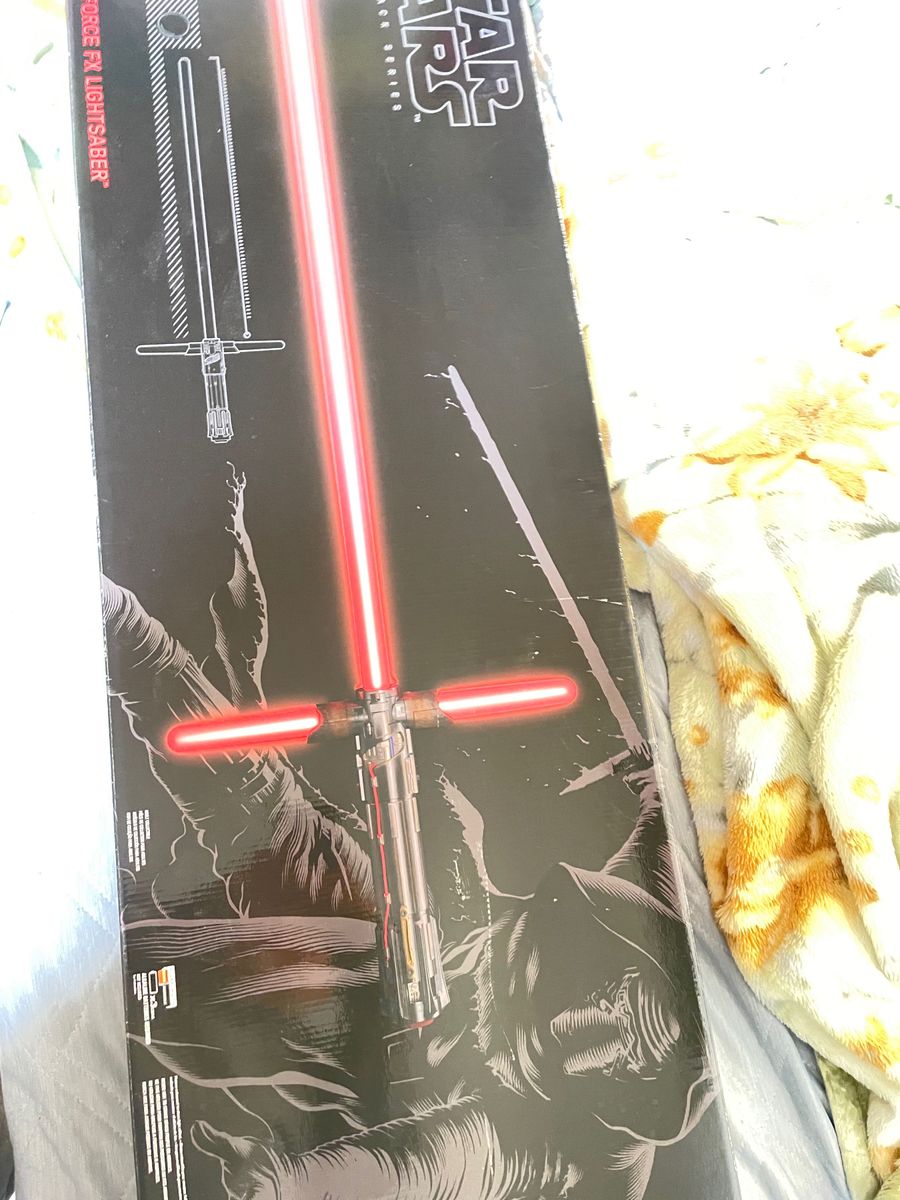 スター・ウォーズ ブラックシリーズ フォースFXライトセーバー スター・ウォーズ ブラックシリーズ フォースFXライトセーバー