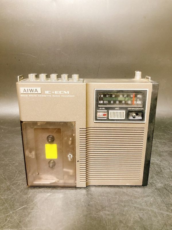 Re043-60 アイワ AIWA TPR-501 ラジオ カセット FM AM RADIO CASSETTE TAPE RECORDER オーディオの画像1