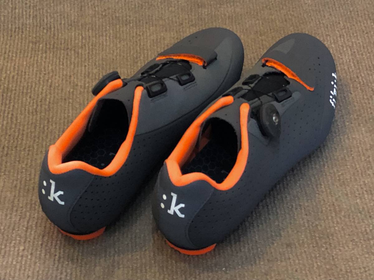 Fizik R5B UOMO（メンズ） ANTHRACITE-ORANGE FLUO EU41.0≒26.35Cm_画像8