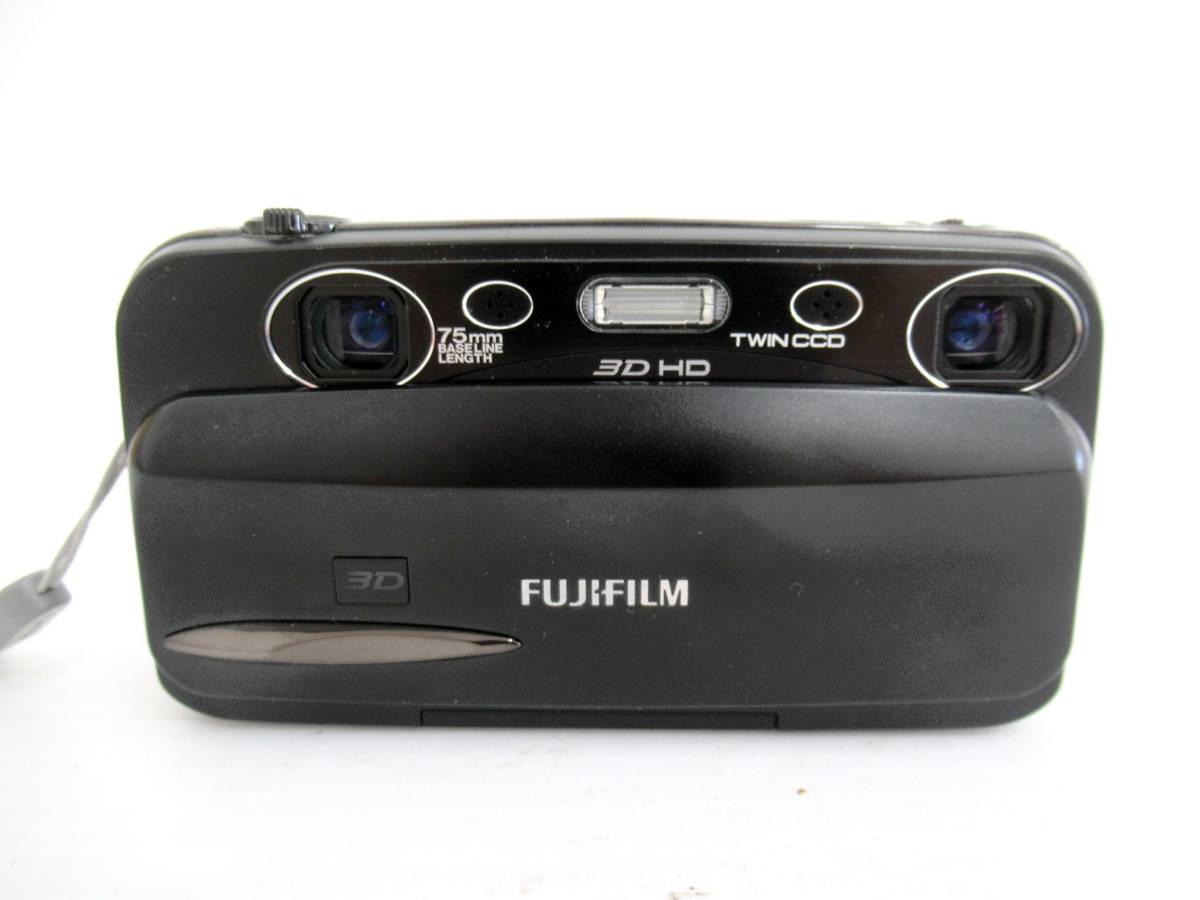 【FUJIFILM/富士フイルム】戌①205//FINEPIX REAL 3D W3/バッテリー充電器付き//美品_画像2