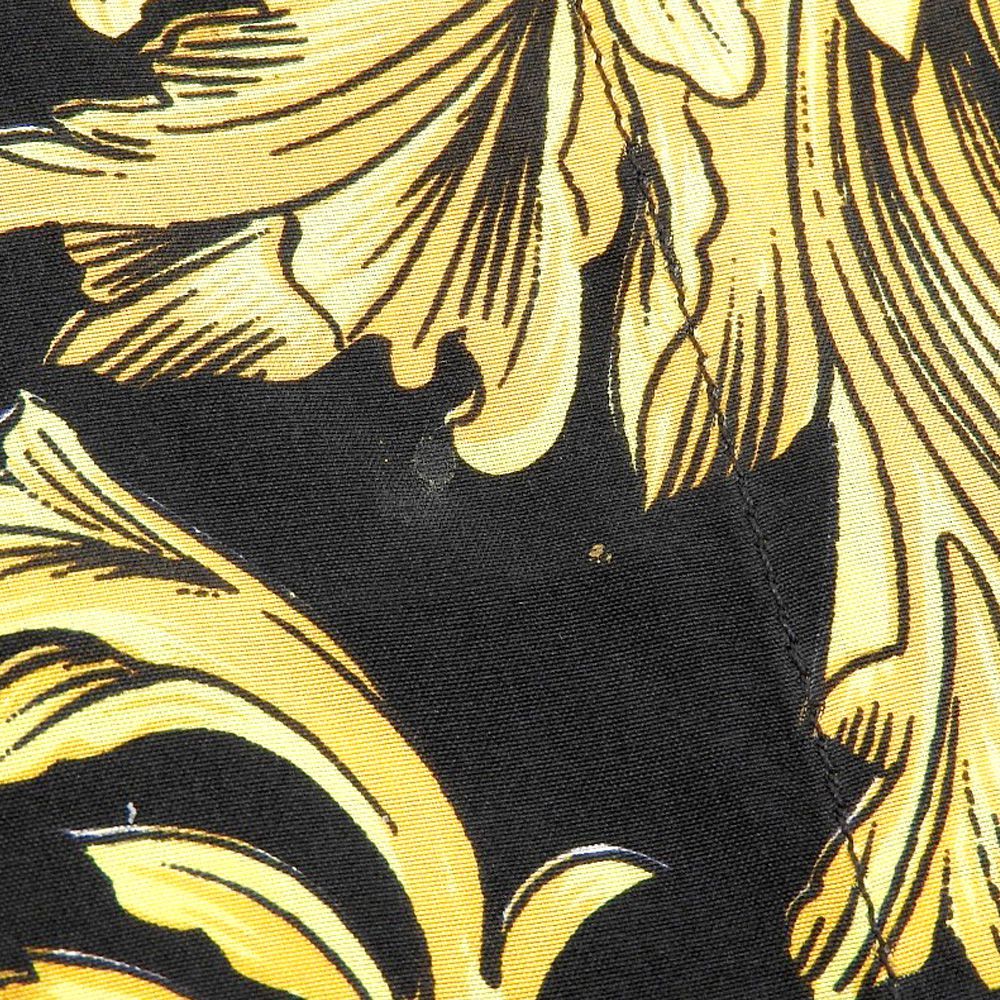 美品 ヴェルサーチ ジーンズ クチュール 90年代ヴィンテージ ゴールド×ブラック メデューサ柄 シルクシャツ ブラウス S レディース_[ヴェルサーチジーンズクチュール]柄シャツ