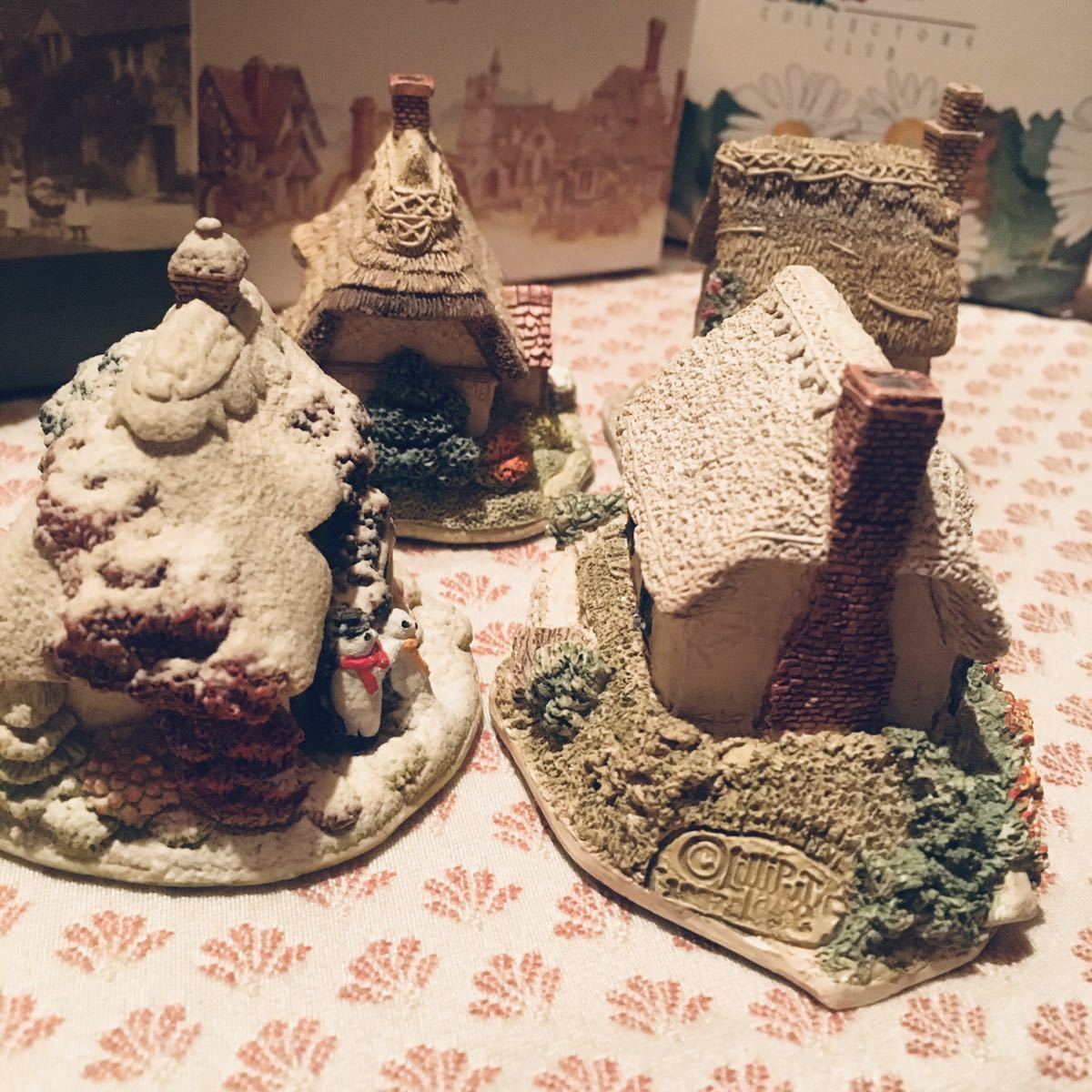 ★イギリス製 Lilliput Lane リリバットレーンお家 置物 箱付き4点セット★ミニチュアハウス _画像9