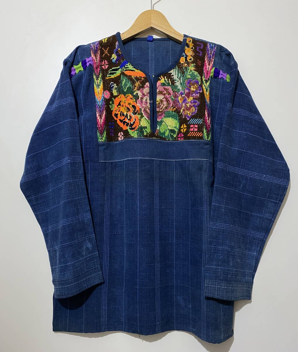 ● ヴィンテージ グアテマラ 刺繍 民族衣装 インディゴ 長袖 プルオーバー 藍染 エスニック 花 フラワー スリット ブラウス ゆったり_画像1