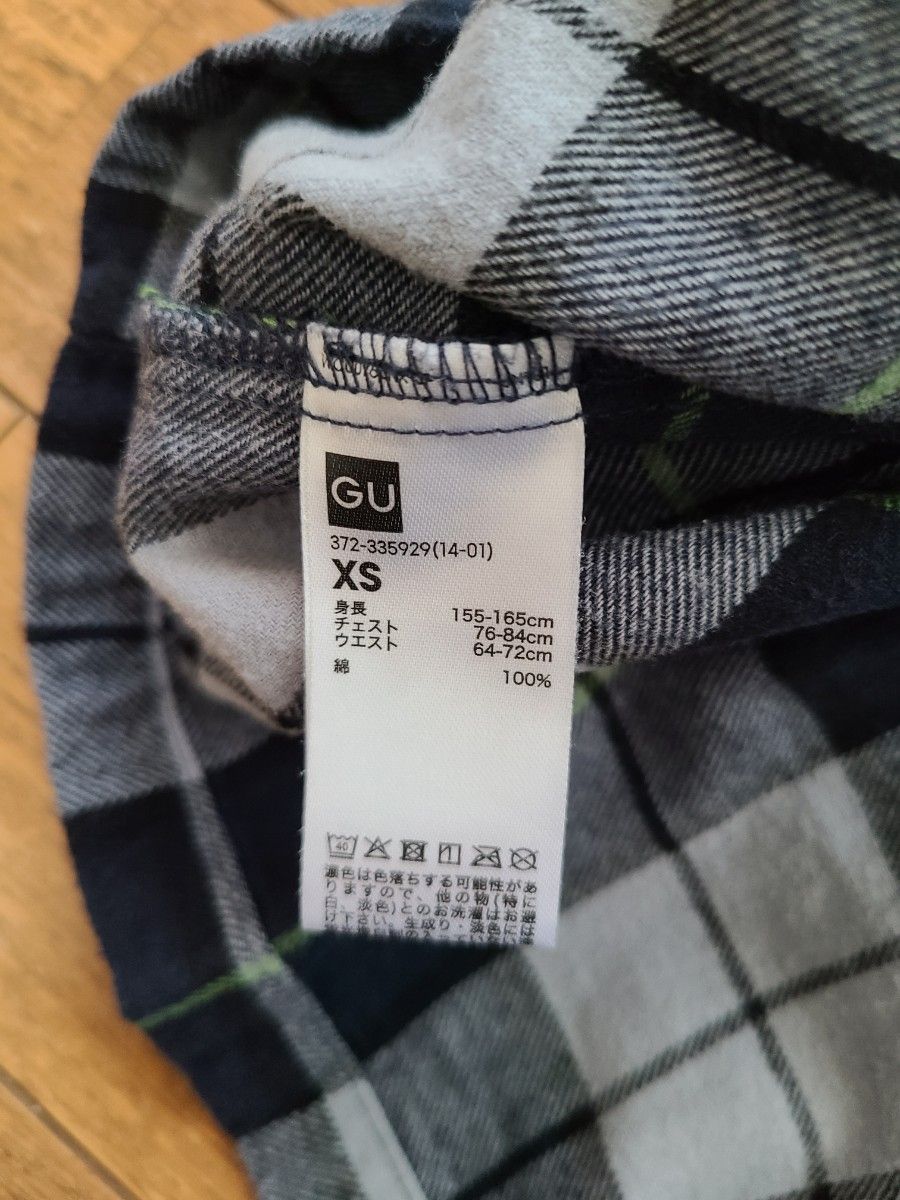 GU　XSサイズ　長袖長ズボンパジャマ　 パジャマ　チェック柄　160センチ