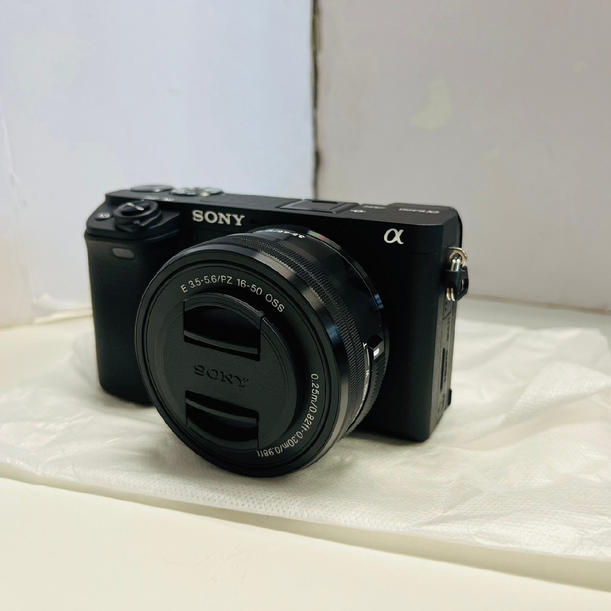 【1円出品】新品未使用 SONY α6400 ダブルズームレンズキット 16-50mm,55-210mm 4K ILCE-6400Y ミラーレス一眼 ソニー カメラ 保証残あり_画像2