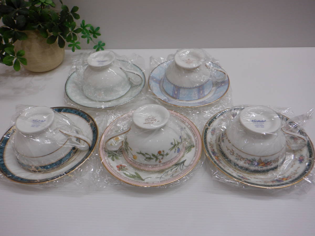 A) ノリタケ Noritake カップ＆ソーサー 5客【アソート】5種類 珈琲紅茶碗皿 ボーンチャイナ製 廃盤品 未使用_お箱は御座いません。m(_ _)m