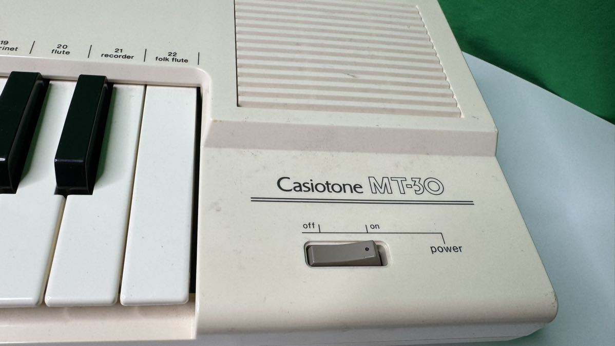 t128) CASIO カシオ Casiotone カシオトーン MT-30 キーボード 37鍵 レトロ _画像4