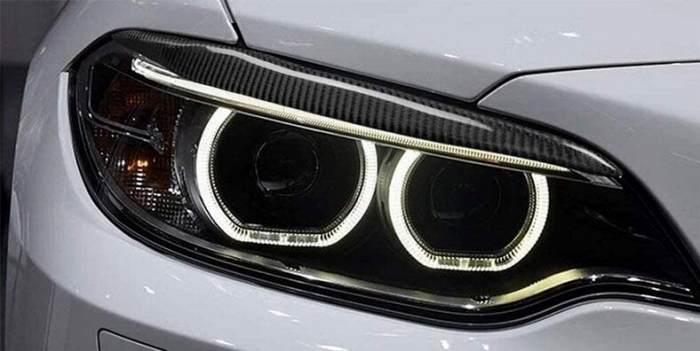 【カーボン製】BMW用 F22・F87系 アイライン パネル カバー F22F23F87 ヘッドライト トリム 2シリーズ フレーム M2 外装用 ライト フロント_お取り付けのイメージ写真です。