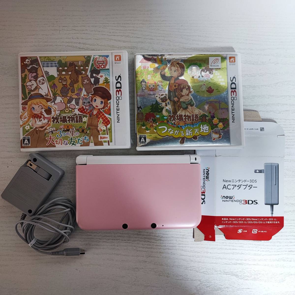美品 3DS ニンテンドー3DS LL ピンク×ホワイト ソフト２個付属