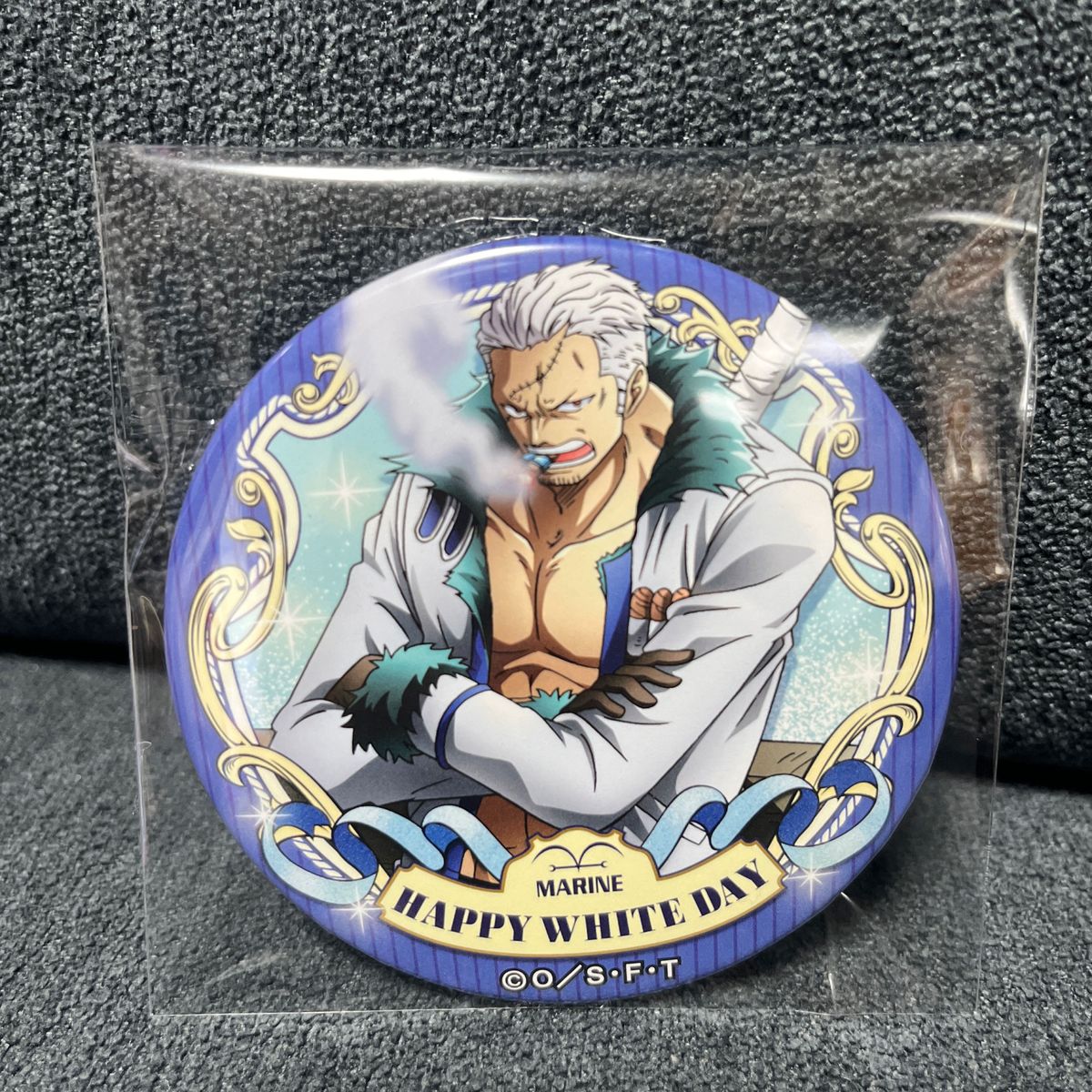 ONE PIECE スモーカー 缶バッチ