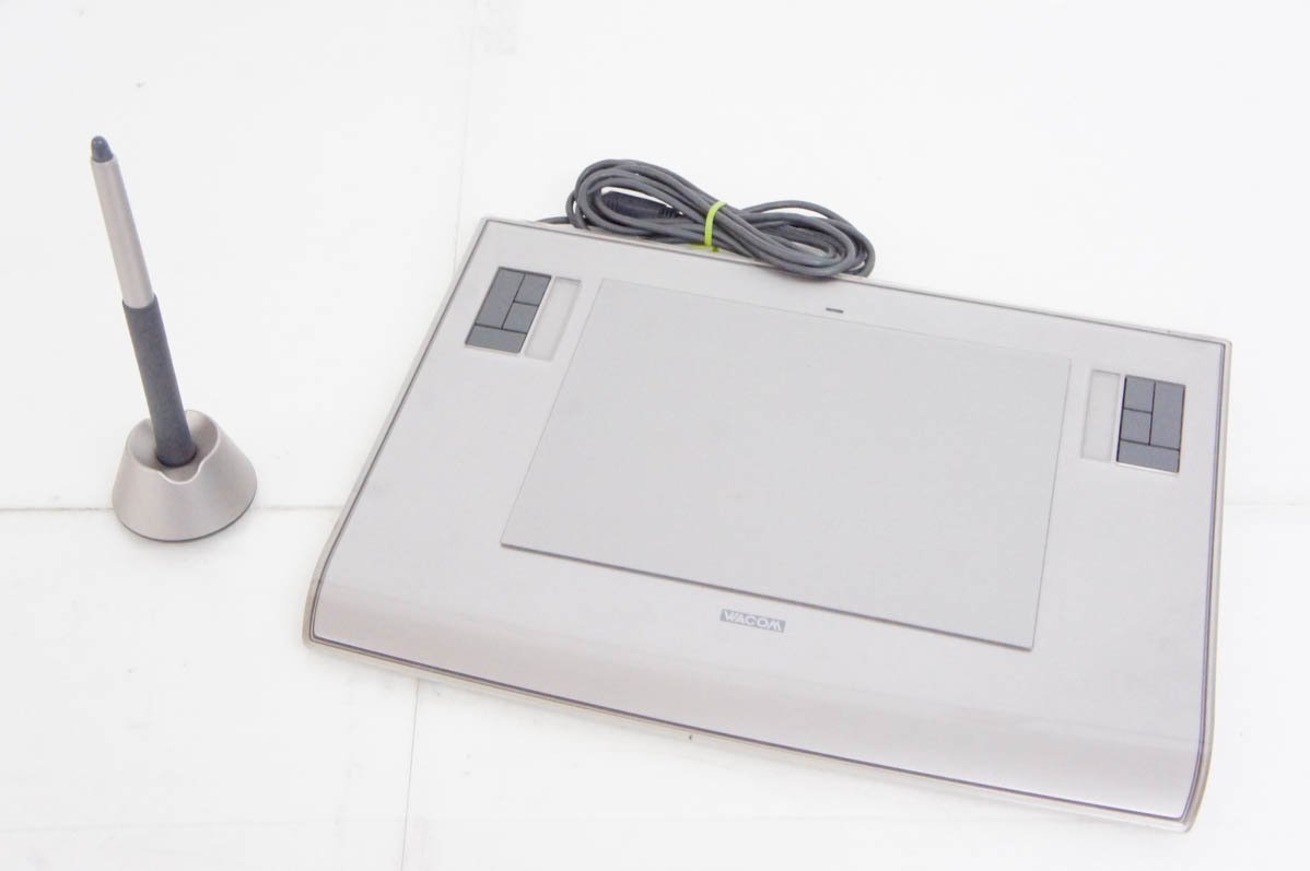 WACOM ワコム Intuos3 ペンタブレット PTZ-630_画像1