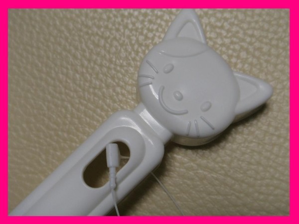 【送料無料:3個】★可愛い スコップ・しゃべる:ねこ いぬ 小動物 トイレ用:穴付き 砂用 ペット用品　猫模様がキュート♪:しゃべる:シャベル