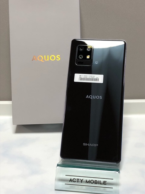 極美品 シャープ AQUOS zero6 SH-RM18 ブラック 楽天モバイル SIMフリー ★世界最軽量の約146gのスマホ★ 8GB/128GB★ A5272_画像1