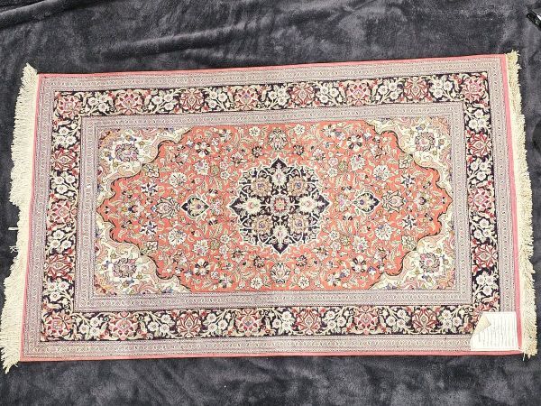 11-122-120　ペルシャ絨毯　じゅうたん　PERSIAN CARPET　カーペット　フリンジ込みサイズ約（縦76×横134cm）_画像6