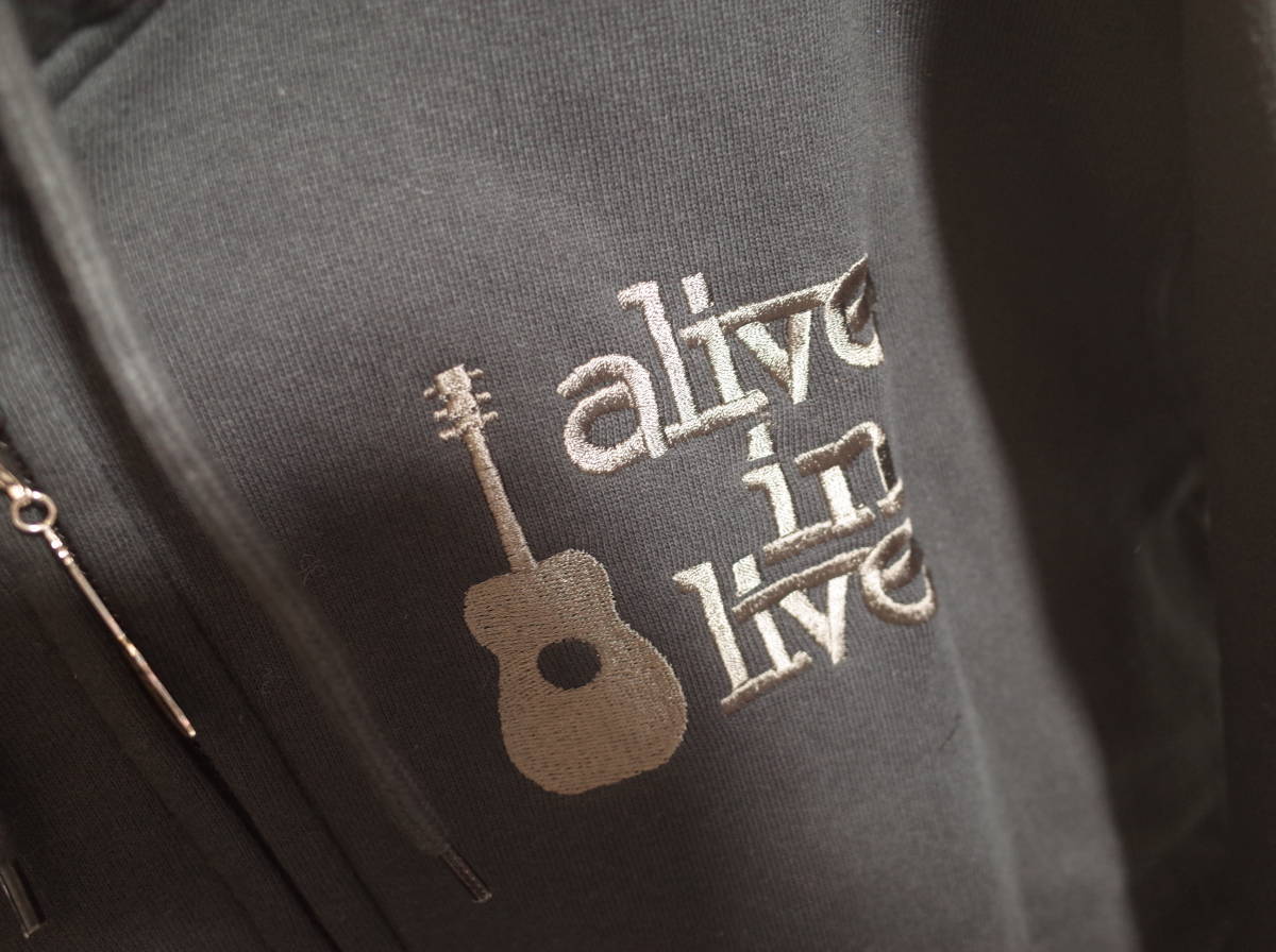 メンズ pj6 チャゲ&飛鳥 チャゲアス CHAGE＆ASKA alive in live コンサート 2007 ジップアップ スウェット パーカー L ブラック　黒_画像3