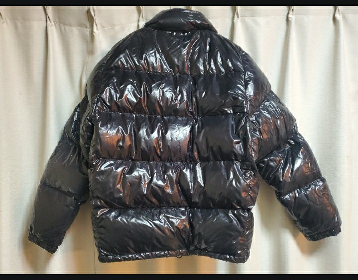 モンクレール　ダウンジャケット　３　メンズ　中古。長期保管品。黒色。 MONCLER モンクレール_画像7