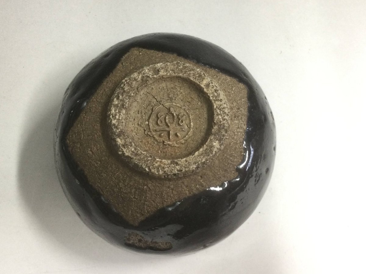 【三】茶碗　楽茶碗　抹茶碗　在銘　茶道具　抹茶茶碗　時代物　アンティーク　コレクション　陶器　焼き物　o3142-A_画像7