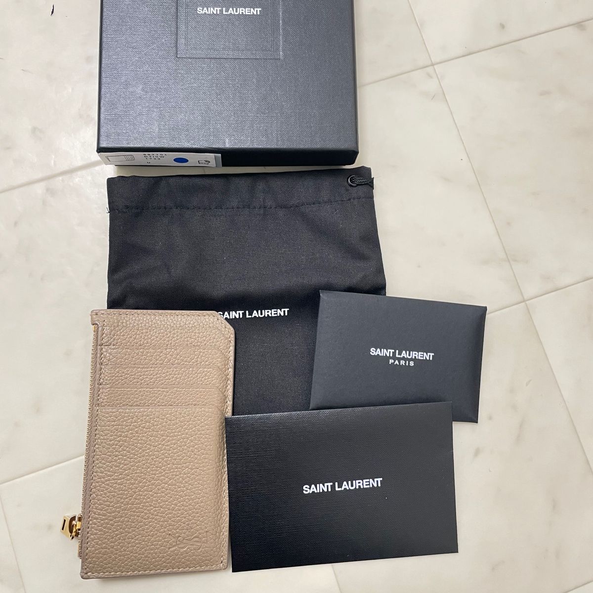 サンローラン　SAINT LAURENT　レザー　定期入れ　名刺入れ　カードケース　小銭入れ　コインケース