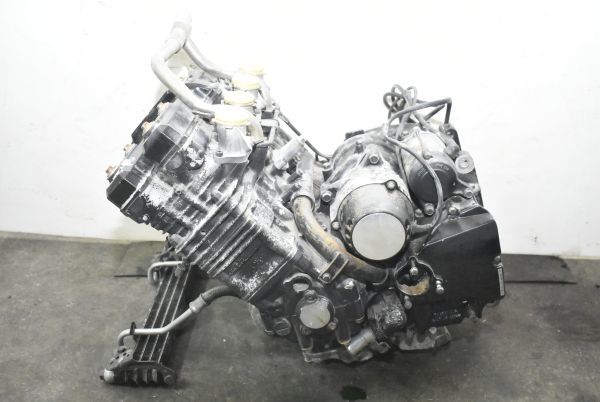 ヤマハ FZR750 エンジン HA-93 【CC】FZ 2LM-0263 低走行_画像1
