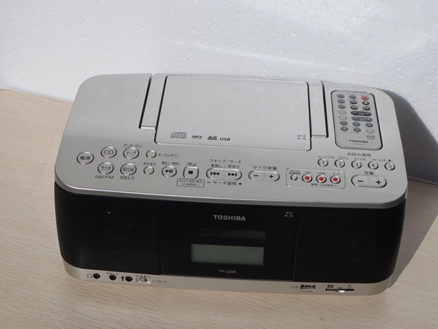 TOSHIBA 東芝 CDラジカセ TY-CDX9　CDラジオカセットレコーダー/SD/USB 動作確認済　中古品_画像1