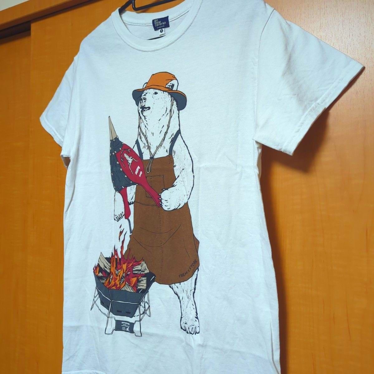 go slow caravan キャンプクマ 半袖Tシャツ