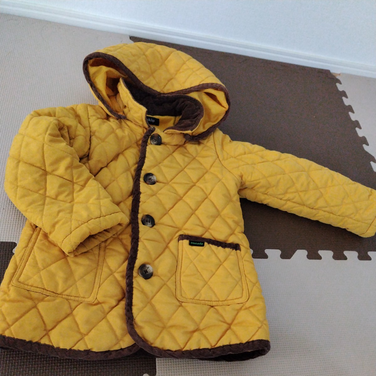 ...　kladskap 110 размер  　 жёлтый  цвет 　 жёлтый 　...　 пальто 　 пиджак 　... тоже 　 еда   можно снять 