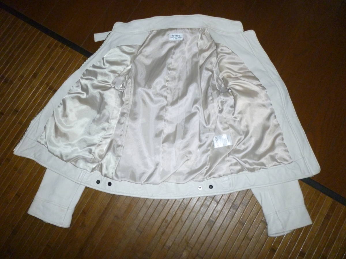 202-48:BeBe Bebe кожаная куртка ребенок одежда size.150 цвет. "теплый" белый внешний 
