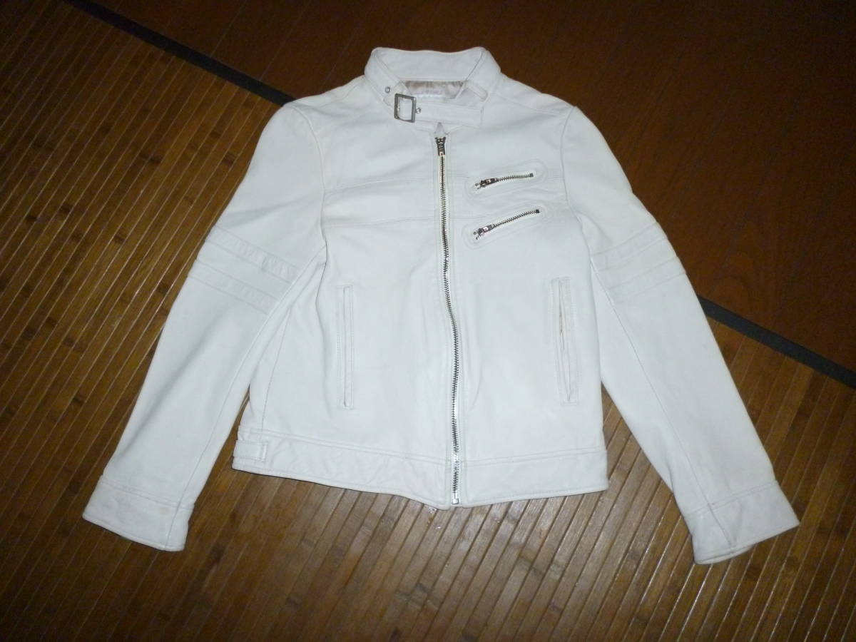 202-48:BeBe Bebe кожаная куртка ребенок одежда size.150 цвет. "теплый" белый внешний 