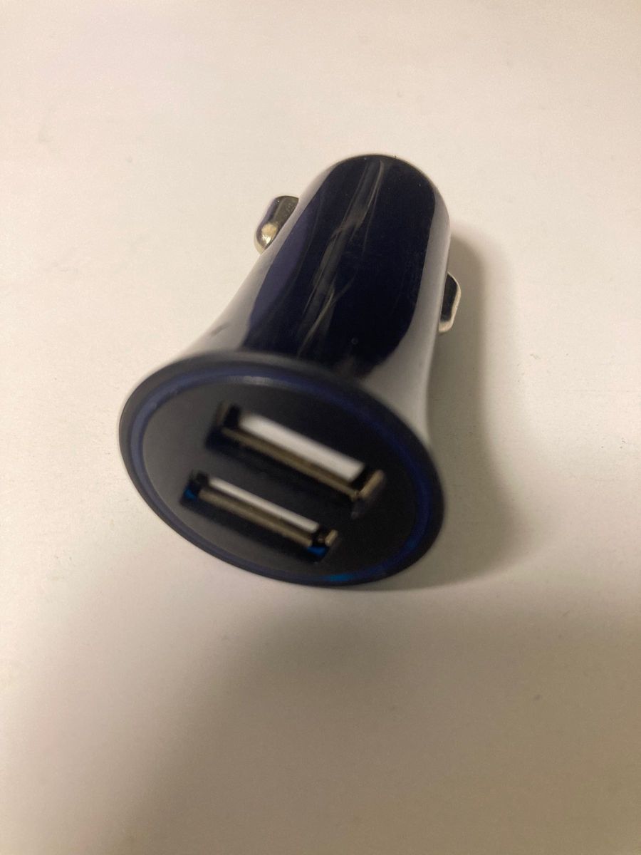 Willcom USBソケット 2ポート 高出力 2.4A 青色に光る LED搭載 シガーソケット iPhone Android