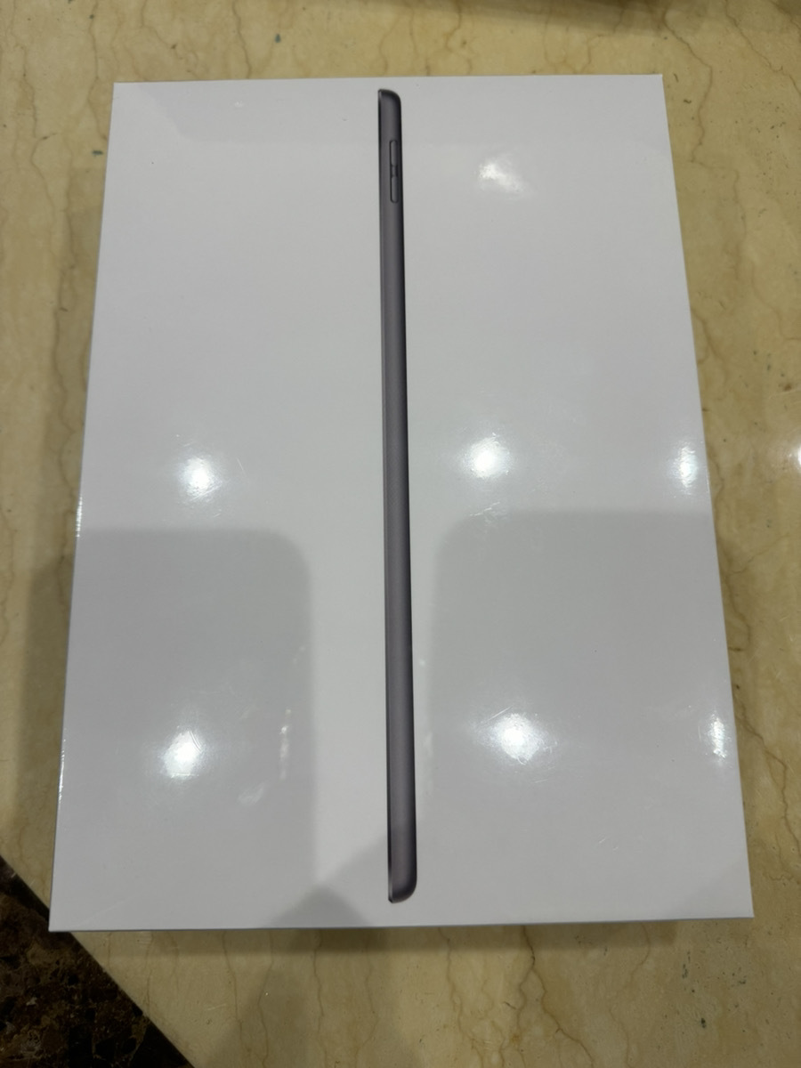 新品未開封 Apple iPad 10.2インチ 第9世代 Wi-Fi 64GB 2021年 秋モデル MK2K3J/A スペースグレイ☆_画像2