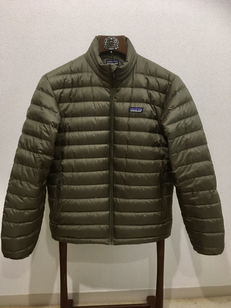 【サイズS 美品】パタゴニア ダウンセーター カーキ色 Patagonia メンズ ダウンジャケット コート_画像1