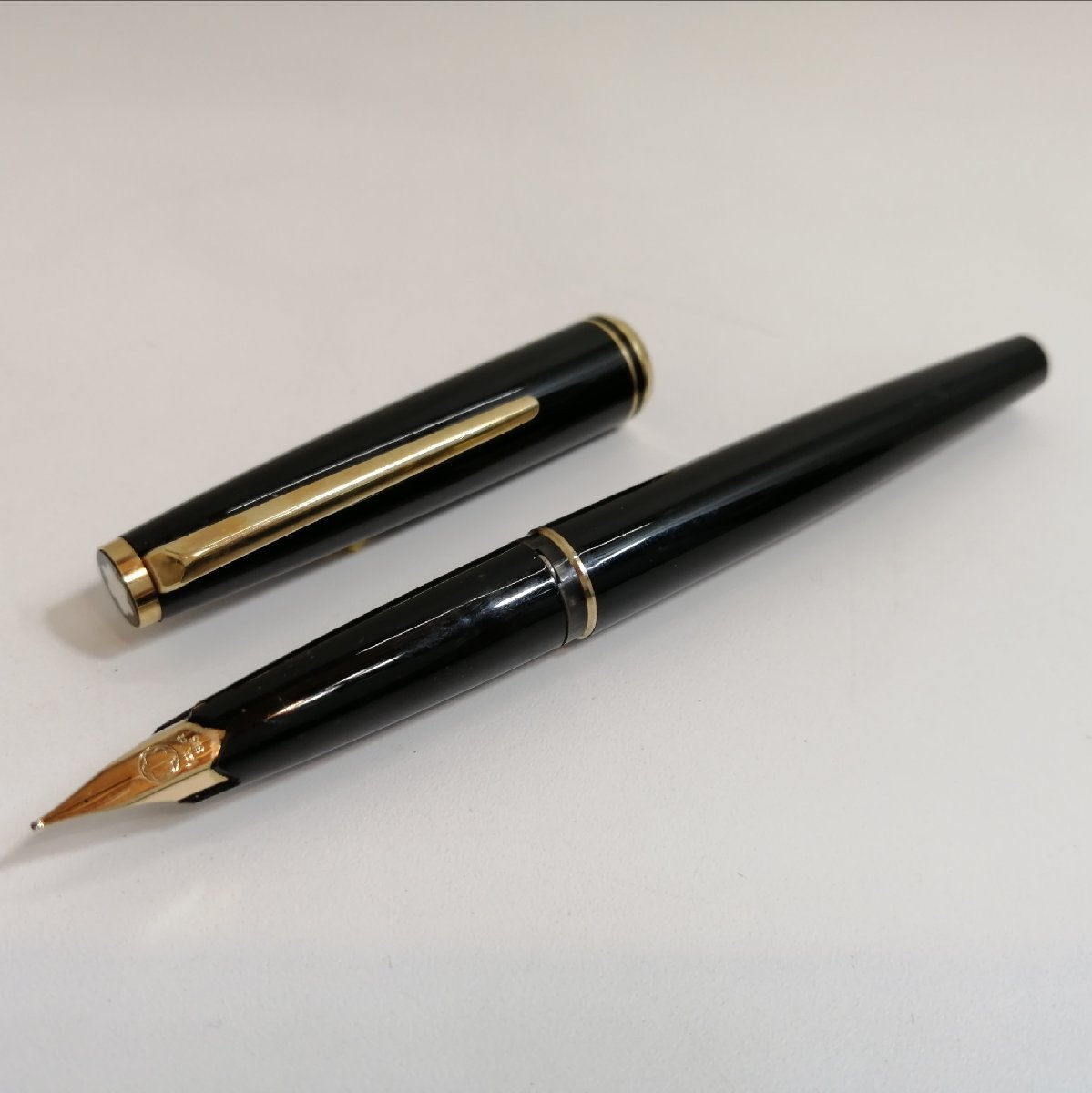 【1円スタート】MONTBLANC モンブラン 万年筆 ペン先 14K 585 カートリッジ式 黒 ブラック 14金 筆記用具 文房具 585刻印■Ι_画像1