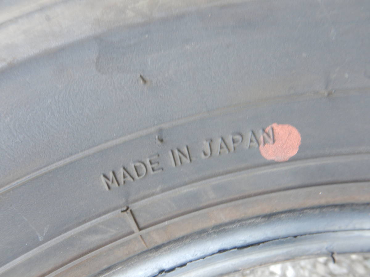 ★GOODYEAR C223 たて溝★195/70R15 106/104L 残り溝:8部山以上 1本のビートに切れあり(エアー漏れない) 2022年製 2本 MADE IN JAPAN_画像8