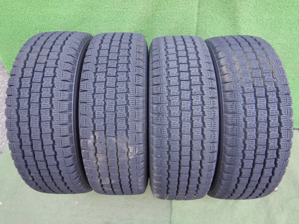 ★BS BLIZZAK W969 スタッドレス★215/65R15 110/108L LT 残り溝:7部山以上 2013年製 4本 MADE IN JAPAN_画像1