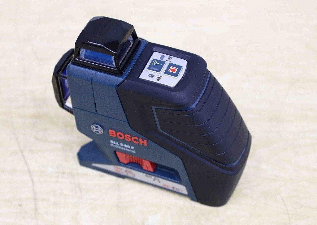 8287A22 美品 BOSCH ボッシュ 測量機器一式 レーザー墨出し器/GLL3-80P 受光器/LR2 ブラケット/1608M0070F 三脚/BT150-5/8_画像4