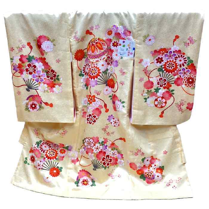 o. three . girl kimono ug310 production put on the first put on celebration put on cream color flower hand . writing sama made in Japan new goods postage included 