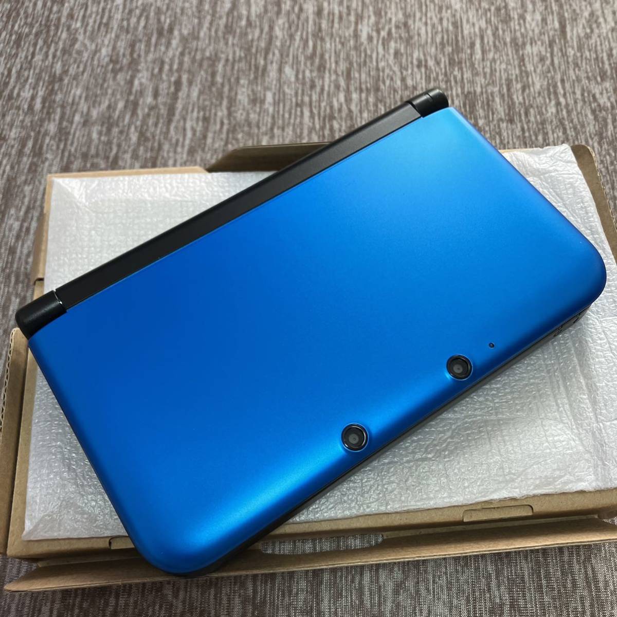 未使用に近い極美品】ニンテンドー3DS LL ブルー×ブラック