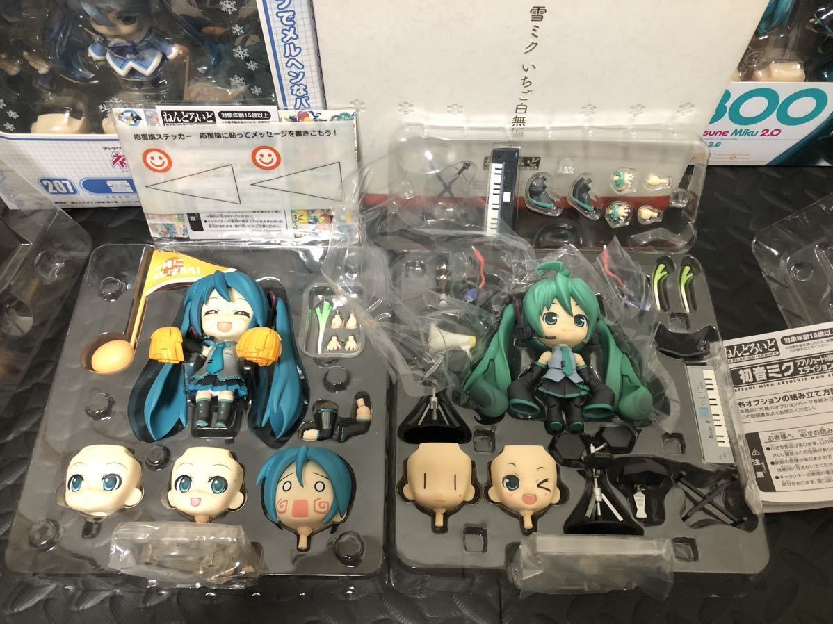 ねんどろいど　まとめ売り　初音ミク　2.0 HMO 桜　浴衣　サンタ　雪ミク　白無垢　応援　週刊　巡音ルカ　すーぱーそに子　11体_画像9