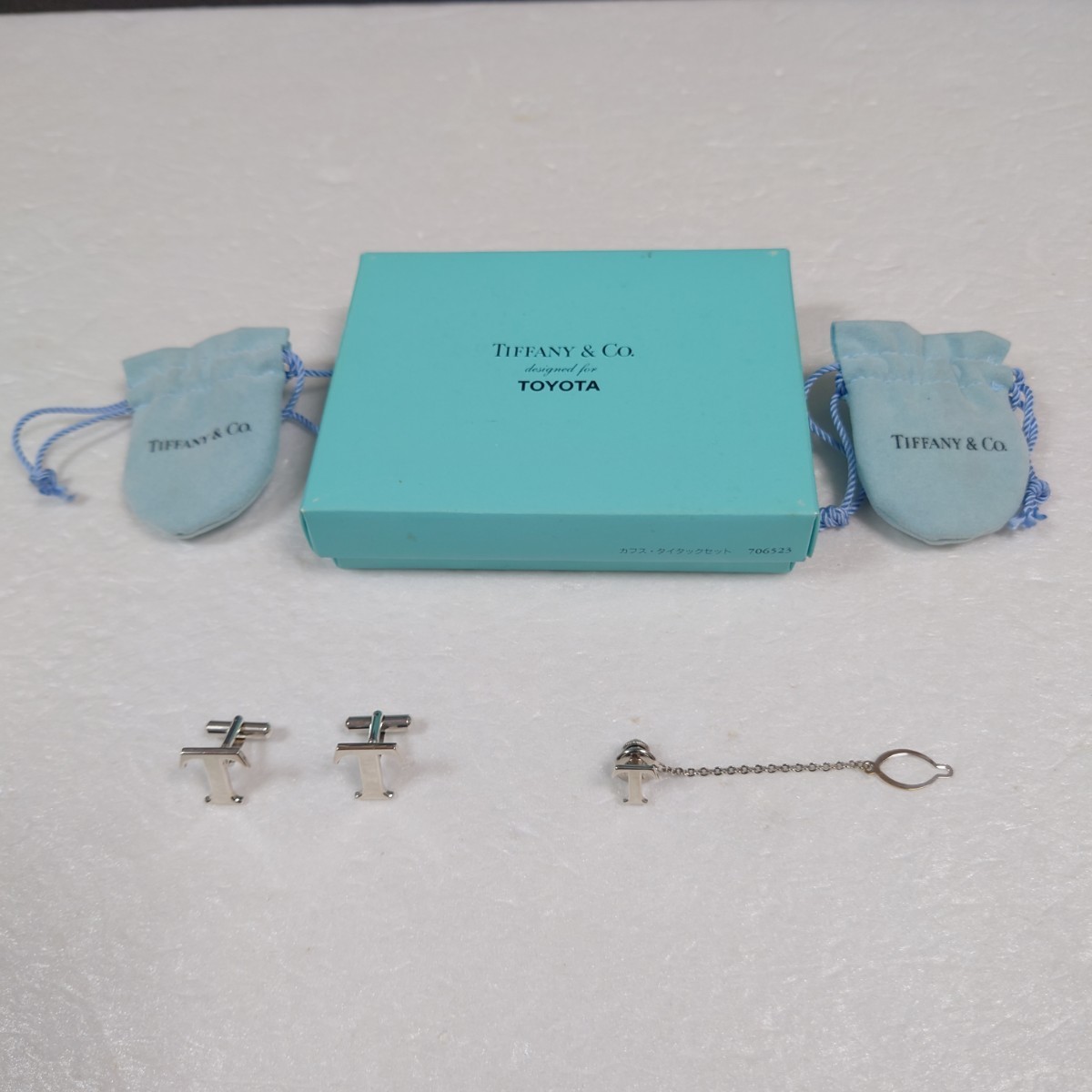 【TIFFANY & Co.】ティファニー トヨタコラボ カフス&タイタック セット　シルバー925（箱・保存袋付き）_画像8